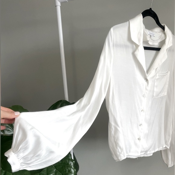 Crescent White Balloon Sleeve Button Up Blouse Size M - Picture 4 of 4